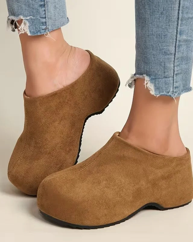 All-Day Comfort Non-Slip Shoes comfortable your feet Suede Red | DUUWE