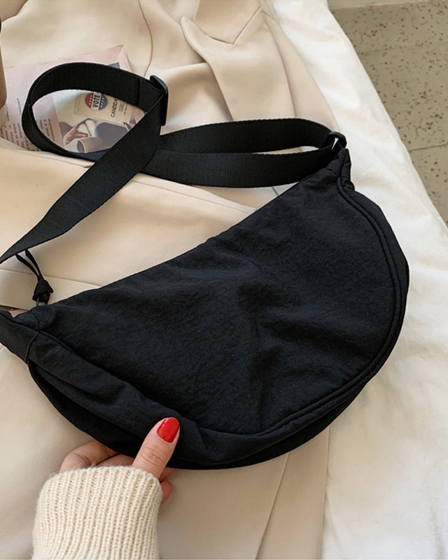 Chic Crossbody Bag: Sleek, Compact, and Practical