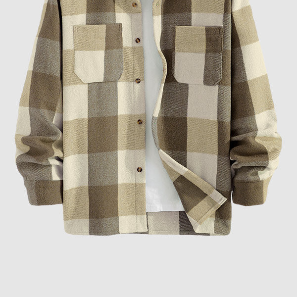 Men's Plaid Shirt for a Casual, Versatile Look