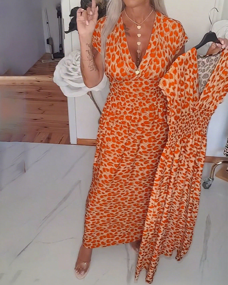 Chic Leopard Print V-Neck Dress – Elegant & Flattering