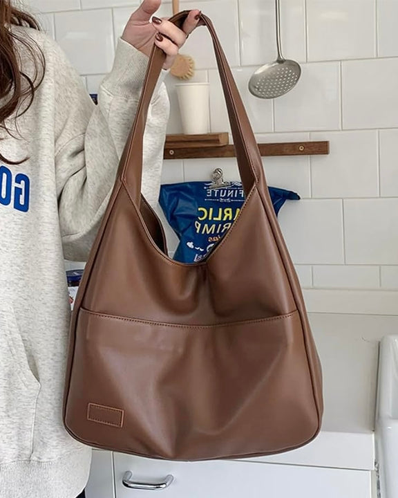 Chic Handbag with Generous Storage Space