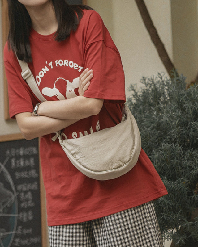 Chic Crossbody Bag: Sleek, Compact, and Practical