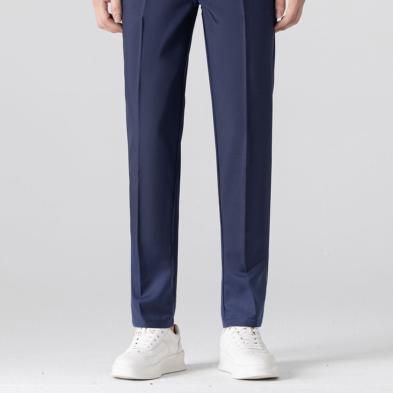 Men's Sleek Slim-Fit Tapered Trousers