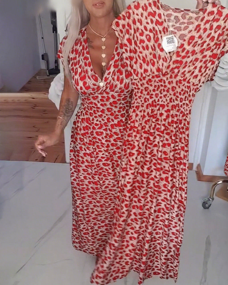 Chic Leopard Print V-Neck Dress – Elegant & Flattering