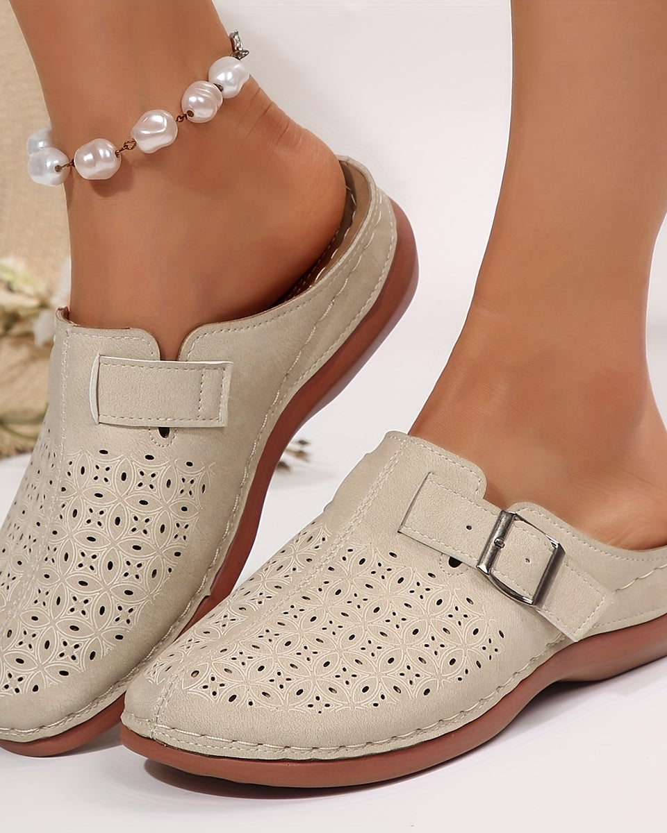 : Breathable Everyday Flats in Beige van Cow Clothing