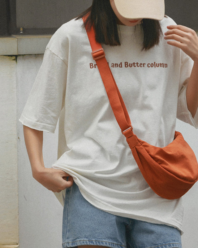 Chic Crossbody Bag: Sleek, Compact, and Practical