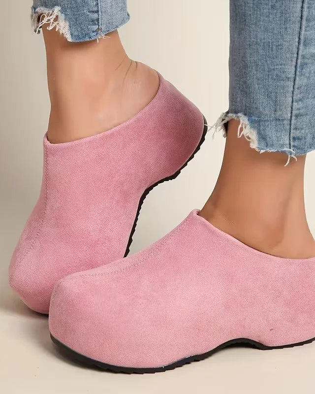 All-Day Comfort Non-Slip Shoes comfortable your feet Suede Red | DUUWE