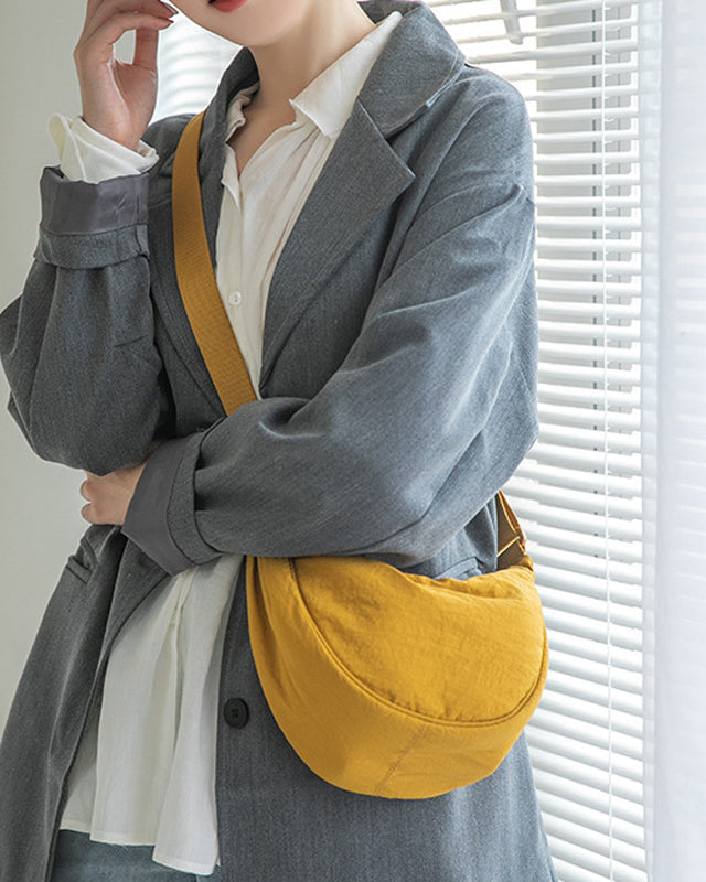 Chic Crossbody Bag: Sleek, Compact, and Practical