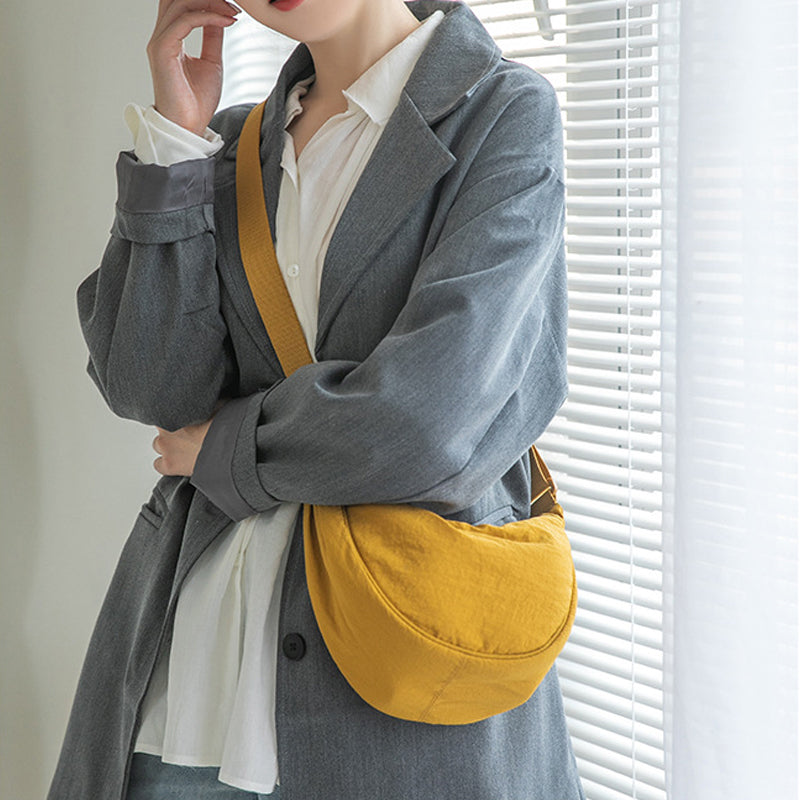 Chic Crossbody Bag: Sleek, Compact, and Practical