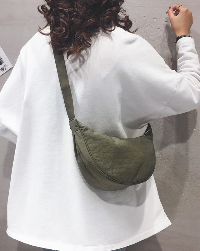 Chic Crossbody Bag: Sleek, Compact, and Practical