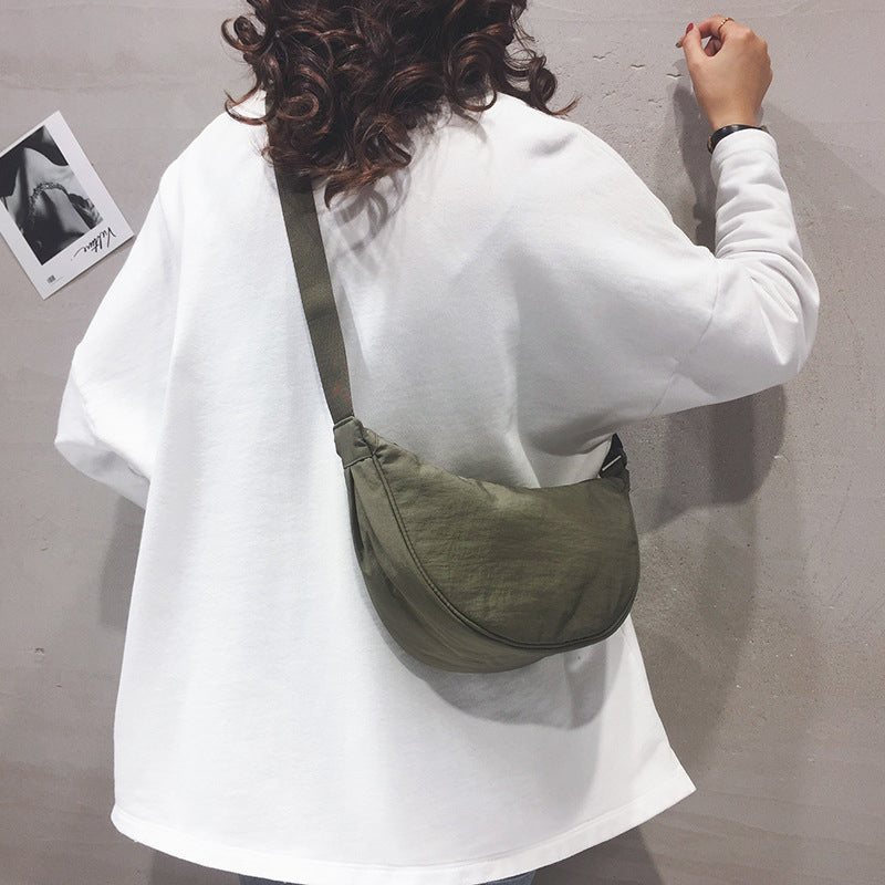 Chic Crossbody Bag: Sleek, Compact, and Practical