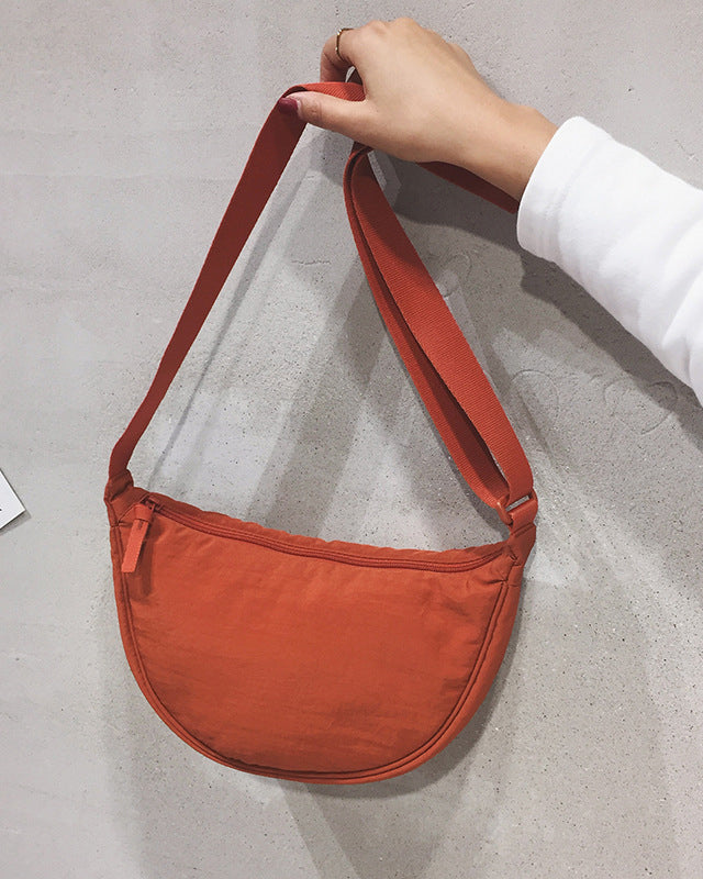 Chic Crossbody Bag: Sleek, Compact, and Practical