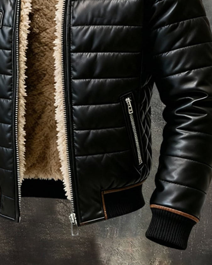 Black jacket with warm Sherpa lining | DUUWE