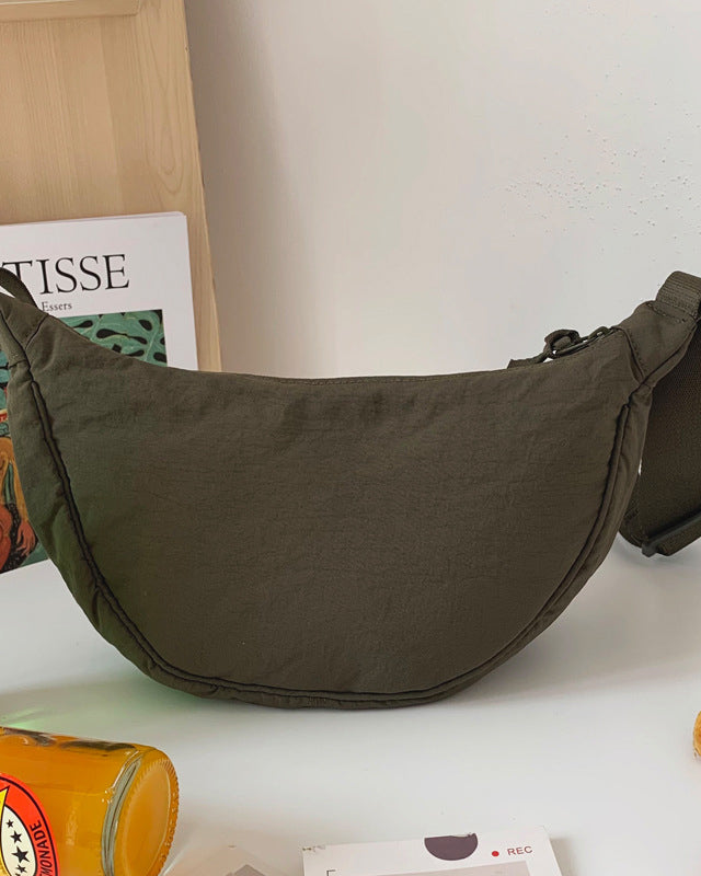 Chic Crossbody Bag: Sleek, Compact, and Practical