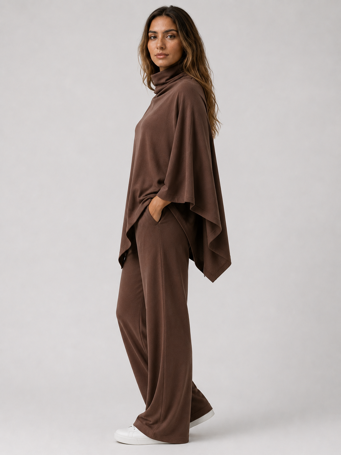 Two-Piece Set : Alyris Women's Two-Piece Poncho Set – Cowl Neck Top & Straight-Leg Pants in van DUUWE
