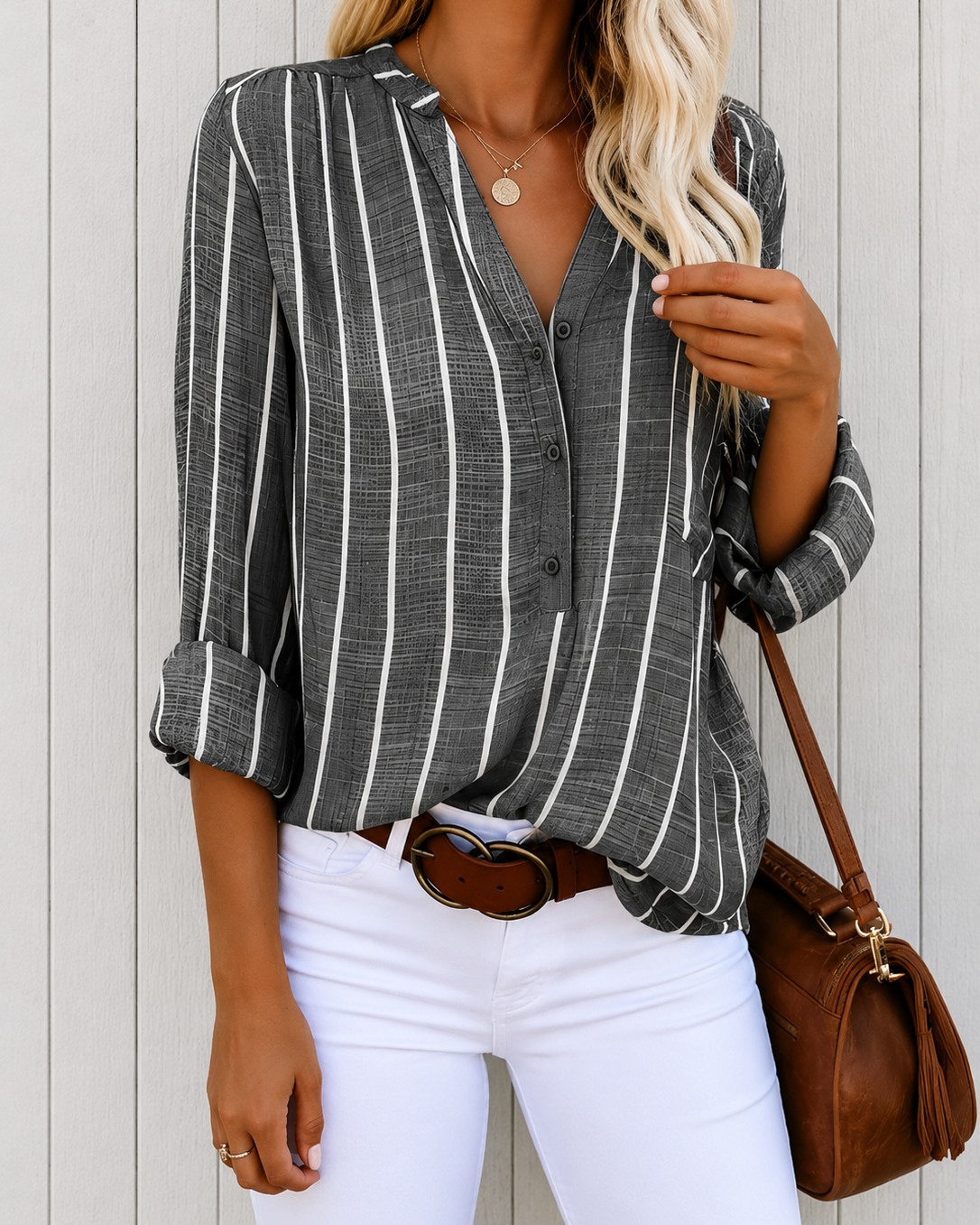 Clothing > Blouses : Lilac™ | Stylish striped blouse in Gray van DUUWE