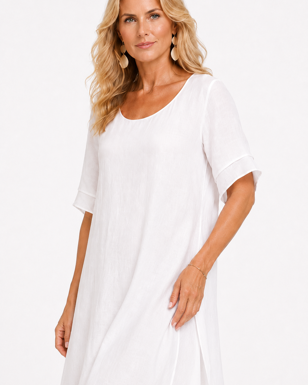 Dresses : Elegant Women's Dress - Flowing Fit, Timeless Style & Comfort in van DUUWE