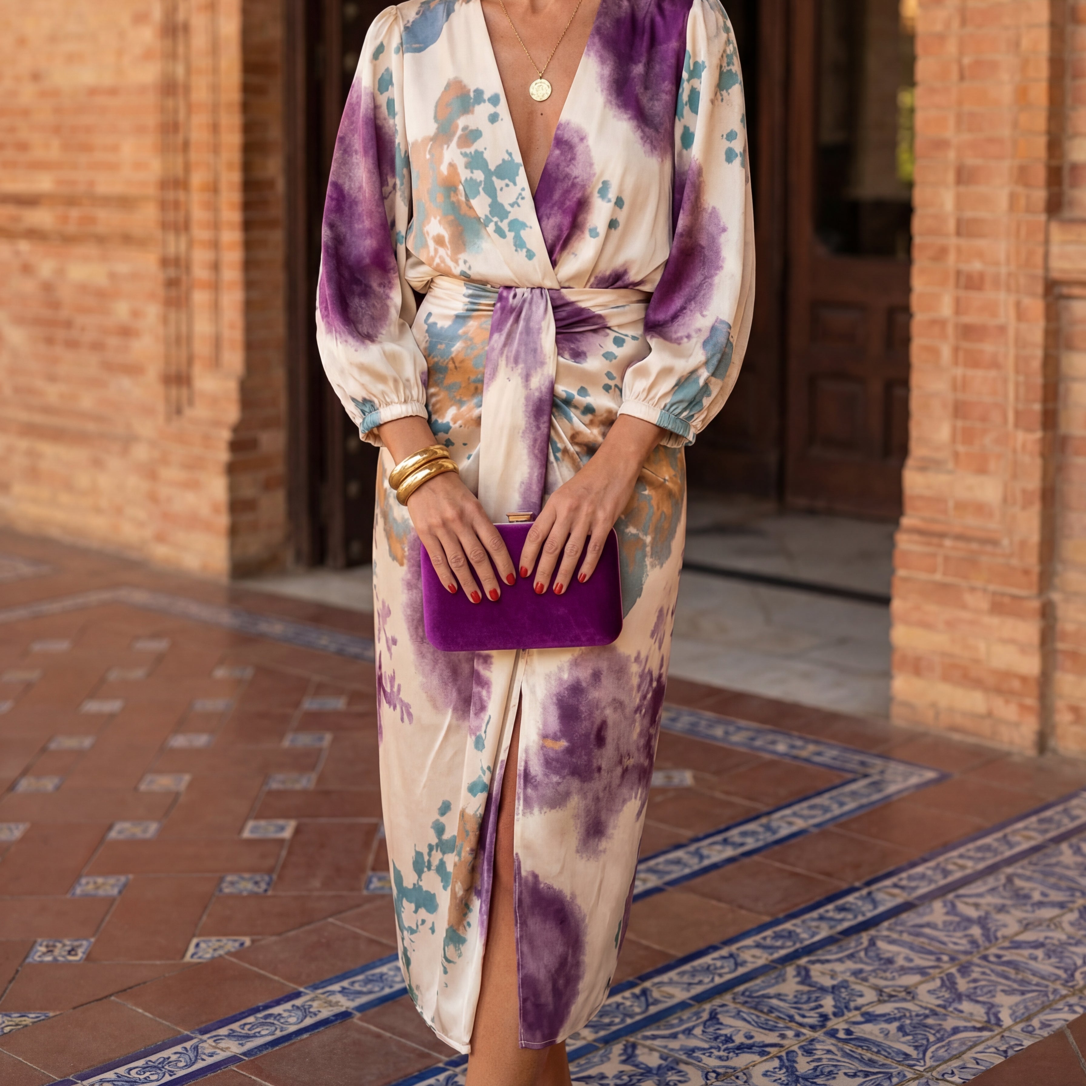 Valeria - Elegant Dress with V-Neck