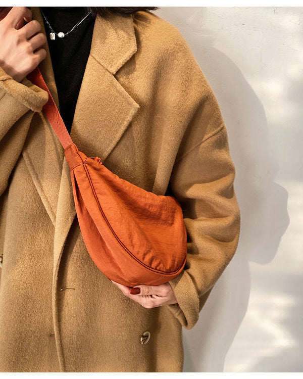 Chic Crossbody Bag: Sleek, Compact, and Practical