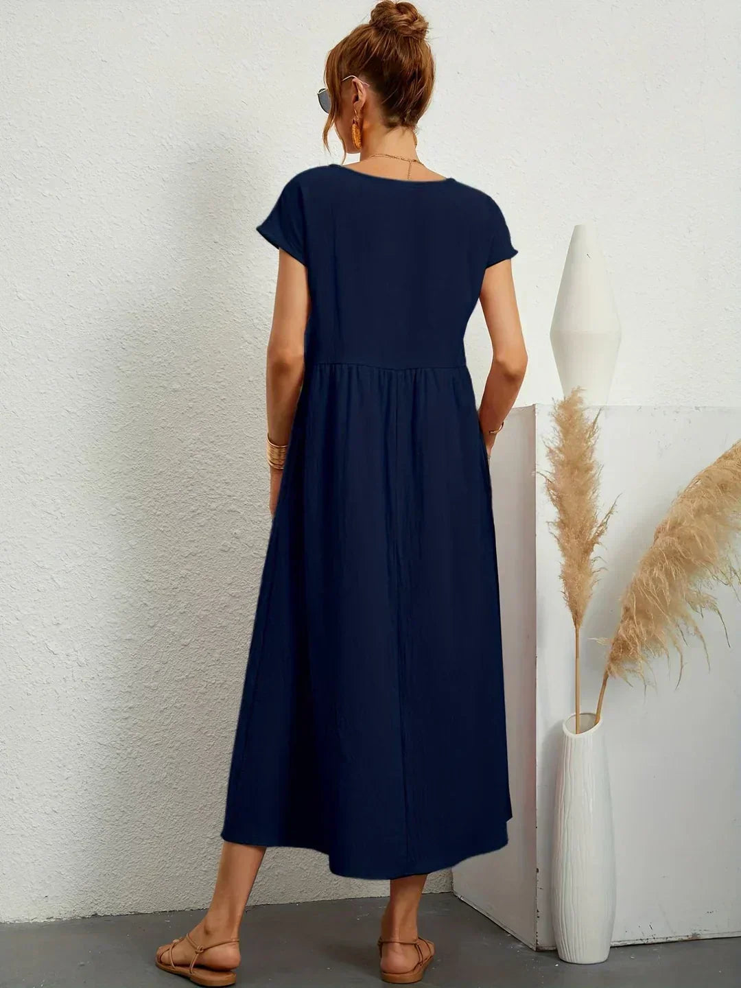 Dress : -Ursina™ | Fluid Midi Dress- in van Cow Clothing