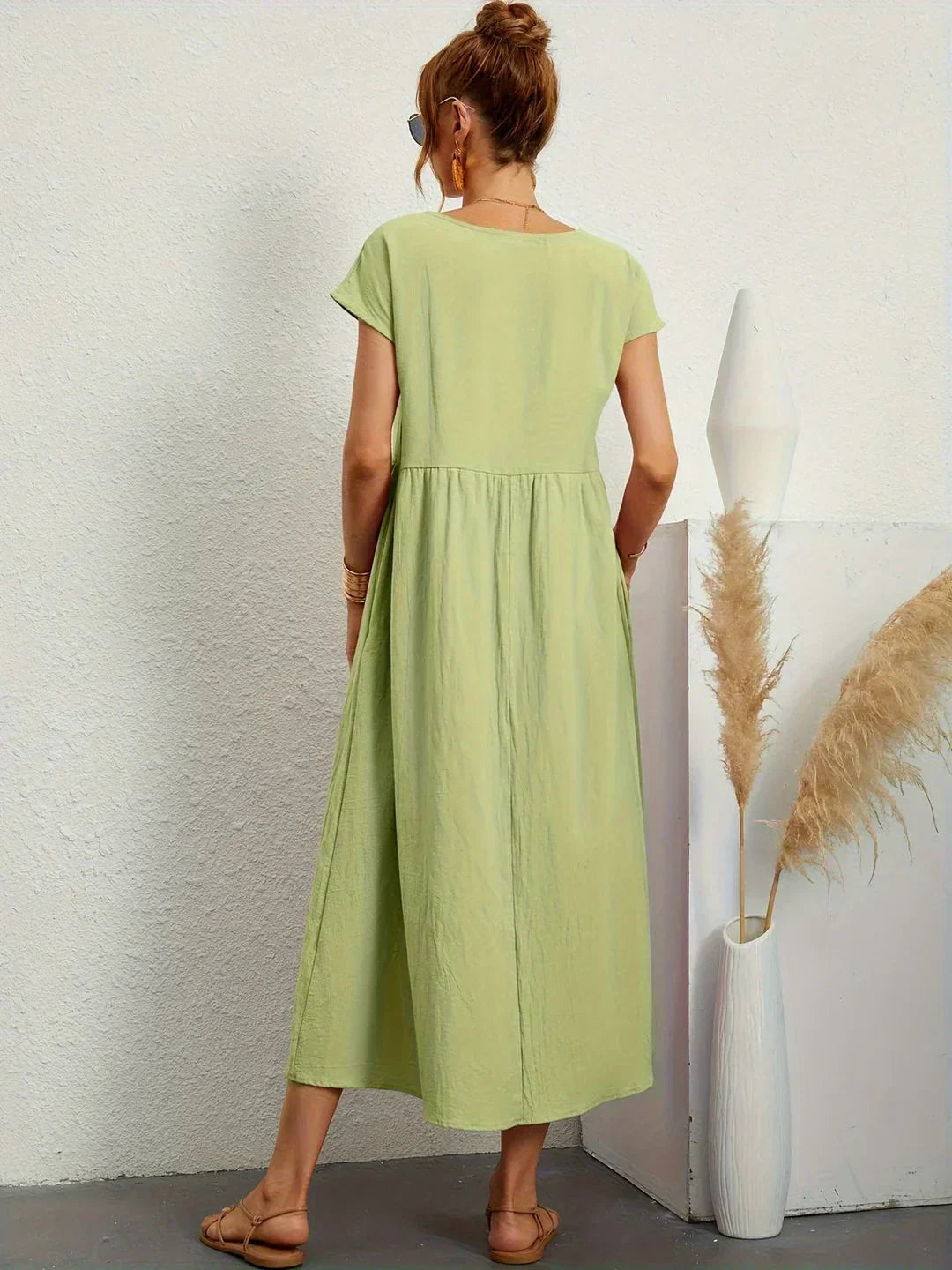Dress : -Ursina™ | Fluid Midi Dress- in van Cow Clothing