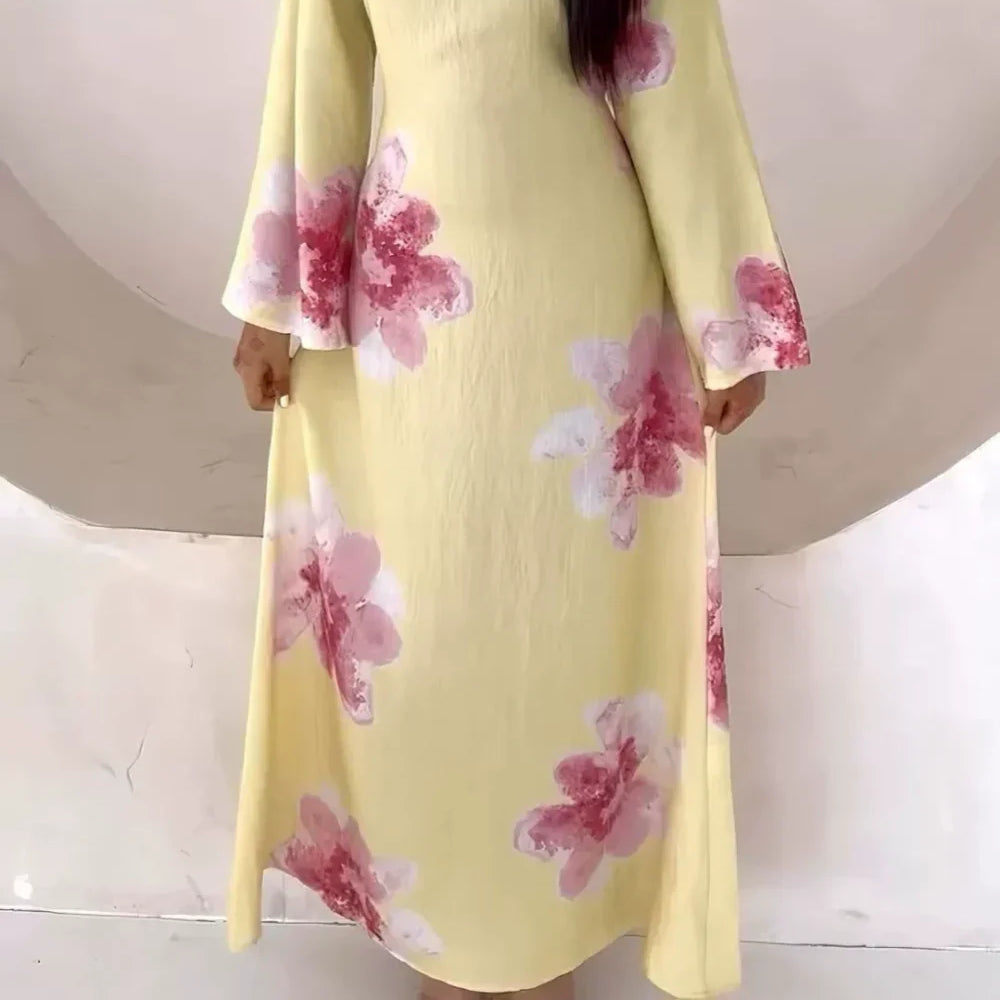 Women's Long Printed Dress with Adjustable Waist for an Elegant
