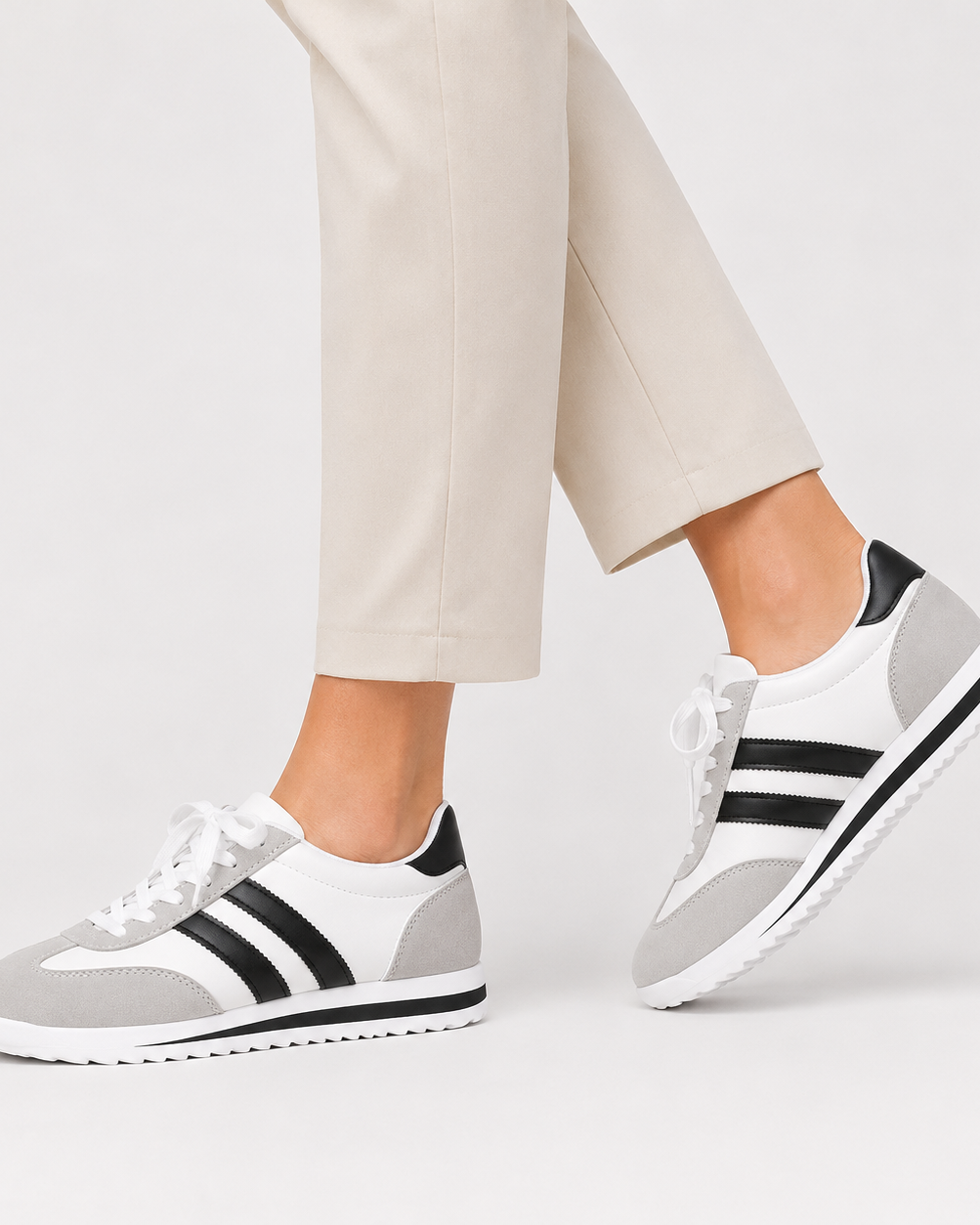 Retro Casual Sneakers – Lightweight Lace-Up Everyday Shoes