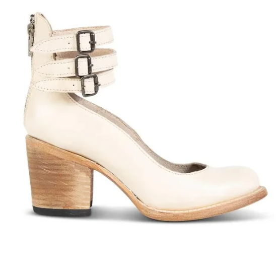 Elegant and comfortable Eliza ankle boots for a sophisticated style