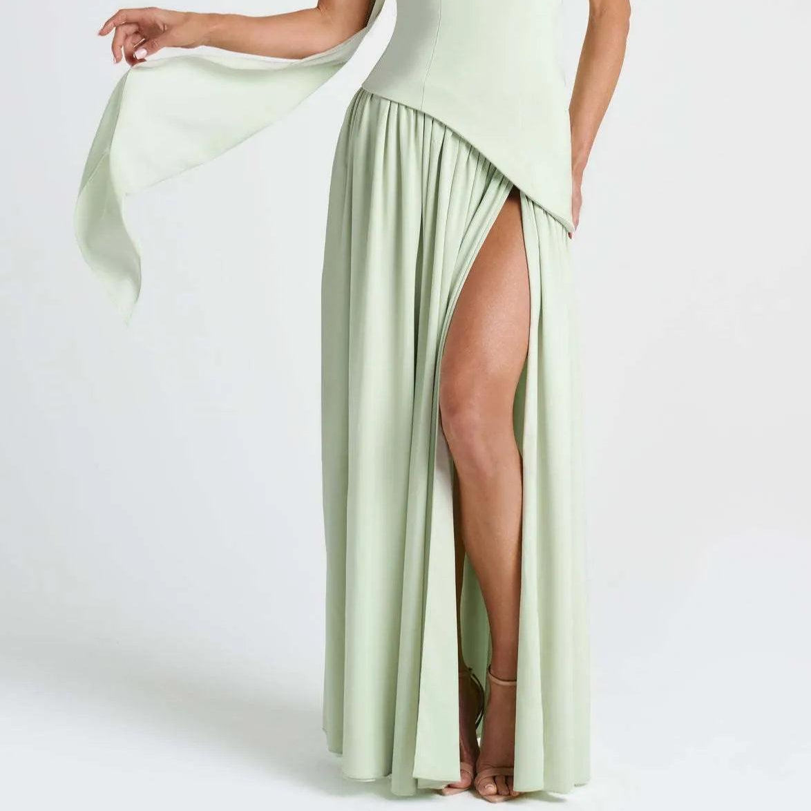 Women's Elegant Maliyah Maxi Dress - Cherry Red for a Stylish Look