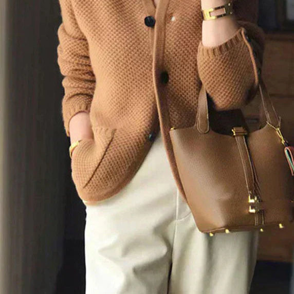Women's Cozy Knit Sweater - Soft, Warm & Effortless Style