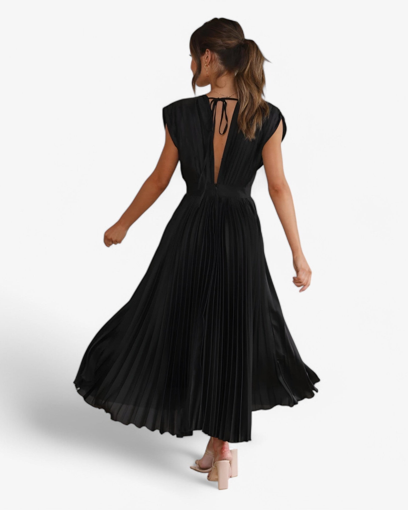 Chic Maxi Pleated Dress - Elegant, Comfortable, and Flattering
