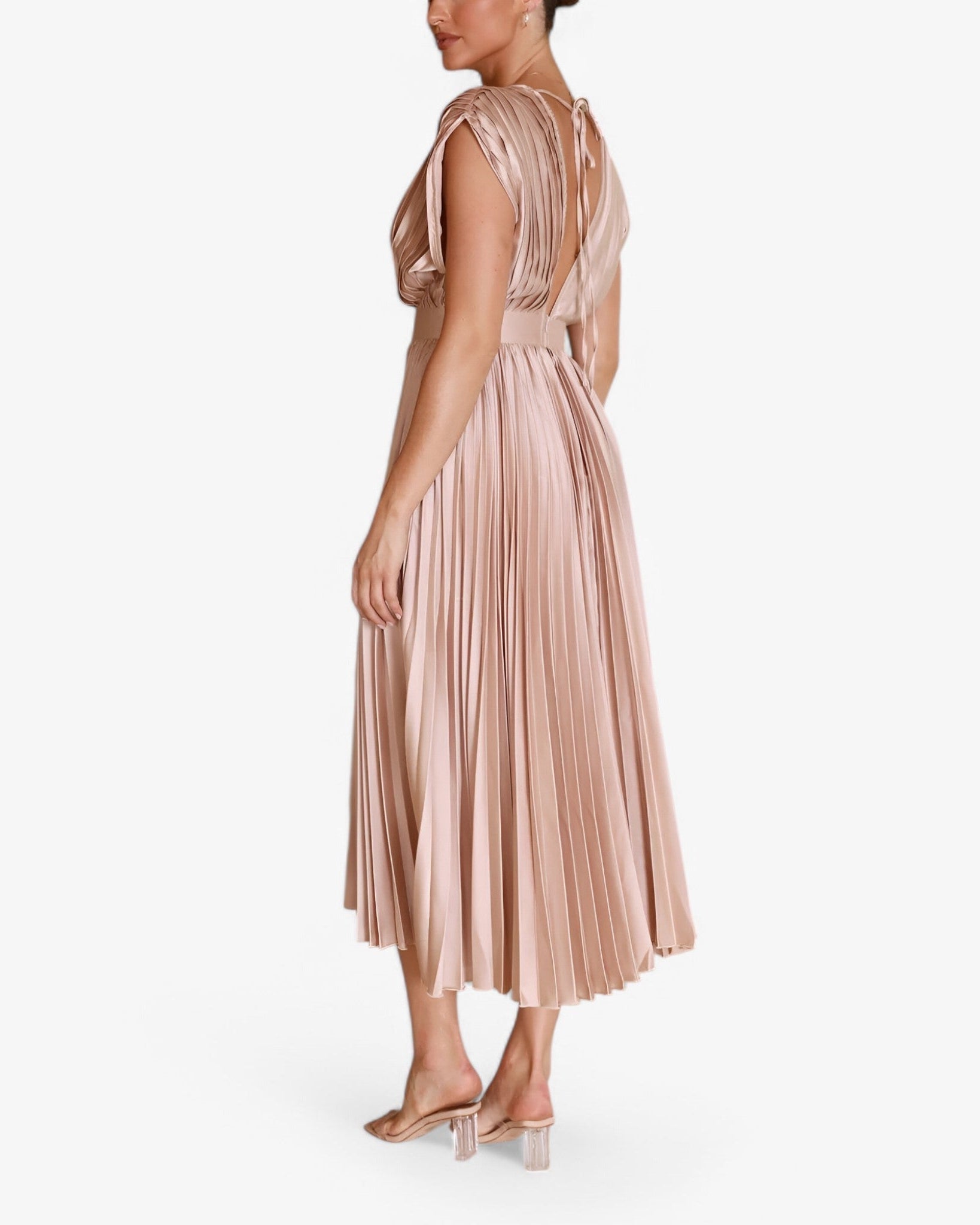 Chic Maxi Pleated Dress - Elegant, Comfortable, and Flattering