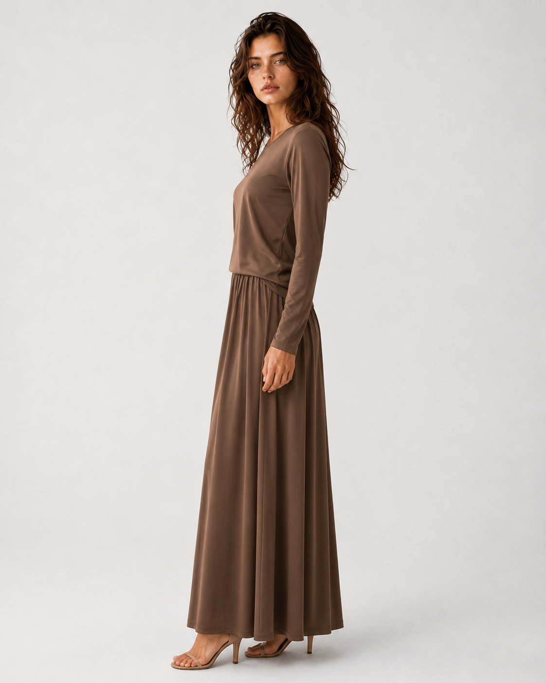 Women > Sweaters : Women's Two-Piece Long Sleeve Top and Maxi Skirt Set in van DUUWE