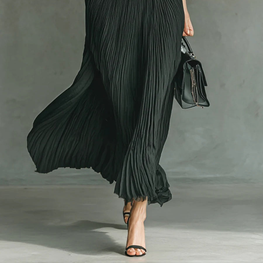 Womens Dark Green Pleated Maxi Dress - V-Neck Long Sleeve Elegant Evening