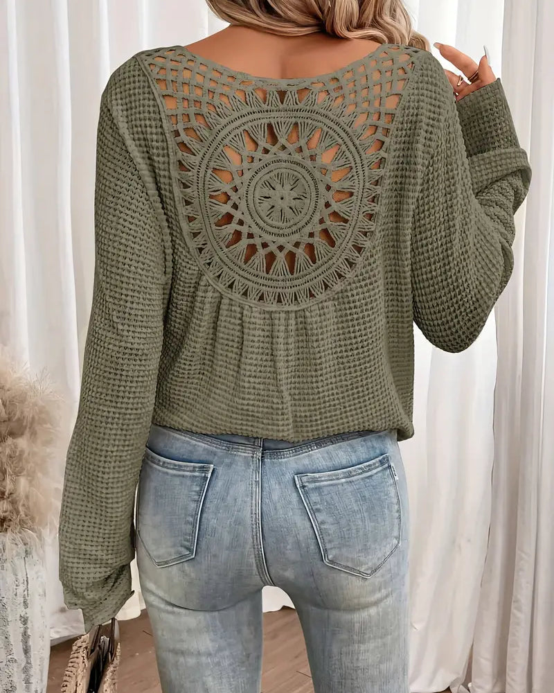 Chic Knit Sweater with a Distinctive Back Design