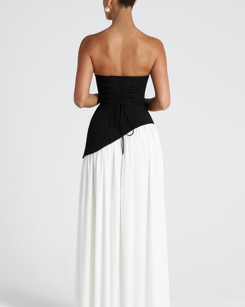 Chic Slit Maxi Dress - Effortless Elegance in a Sleek Silhouette