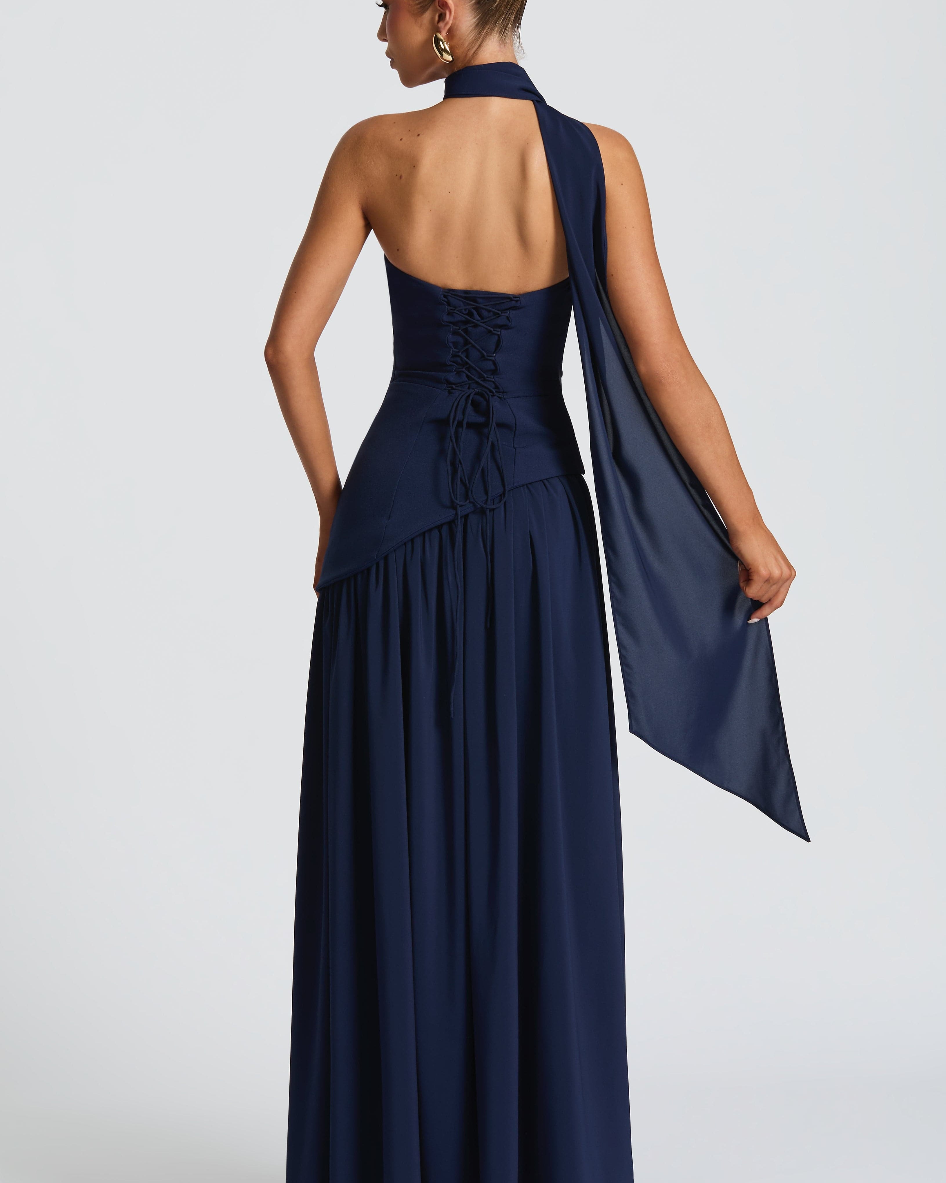 Chic Slit Maxi Dress - Effortless Elegance in a Sleek Silhouette