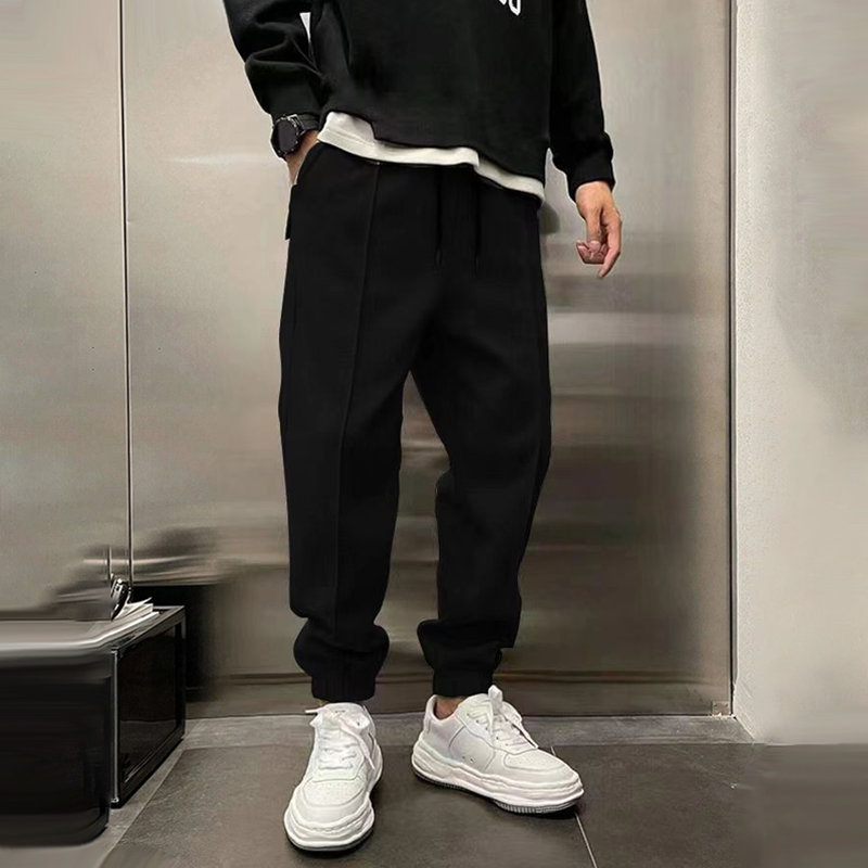 Men's Versatile sports pants with elastic waistband for enhanced