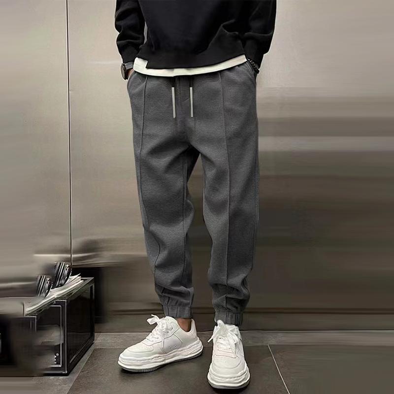 Men's Versatile sports pants with elastic waistband for enhanced