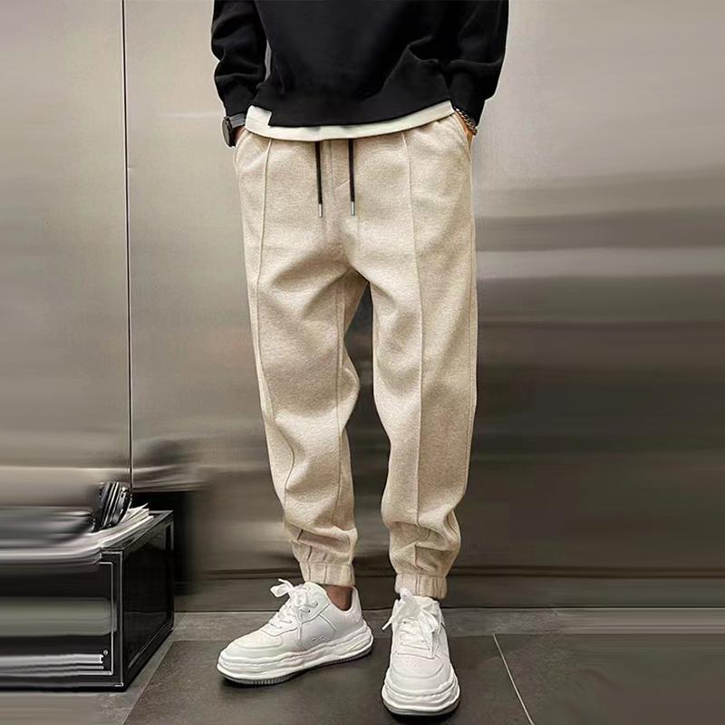 Men's Versatile sports pants with elastic waistband for enhanced
