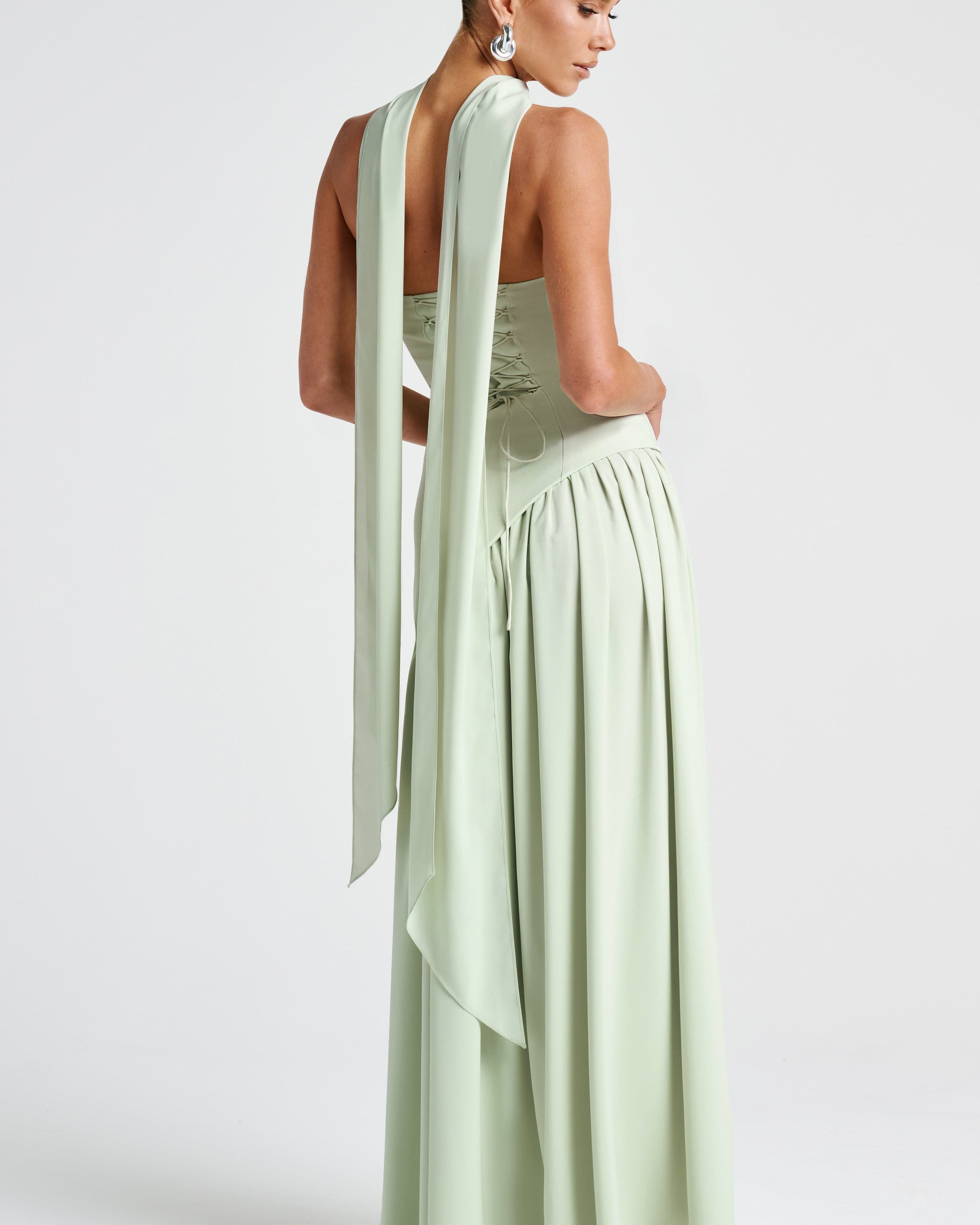 Chic Slit Maxi Dress - Effortless Elegance in a Sleek Silhouette
