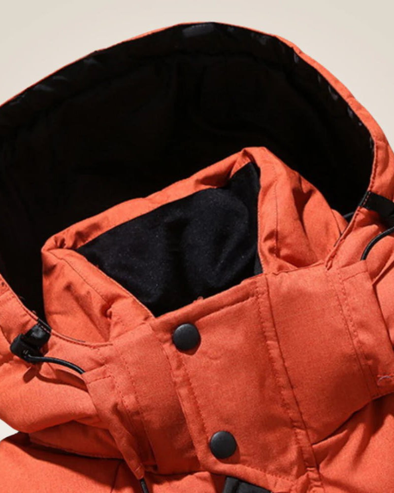All-Weather Down Jacket – Stay Warm in Any Forecast Red | DUUWE