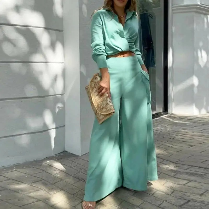 Women's Chic Summer Set: Knotted Top with Flowy High-Waisted