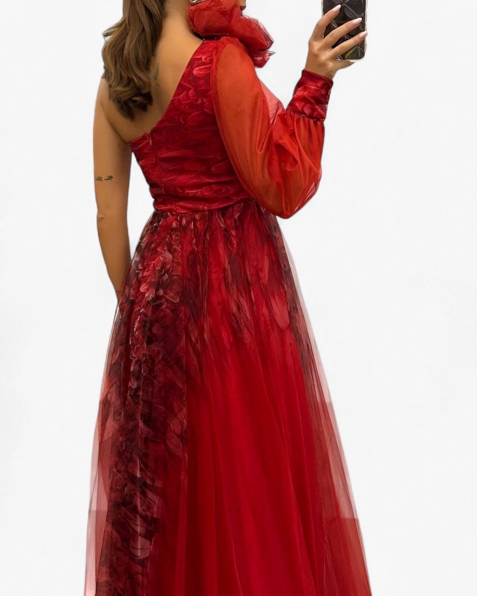 Alma Maxi Dress – Elegant, Unique & Effortlessly Chic Red | DUUWE