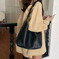 Elegant and spacious women's handbag