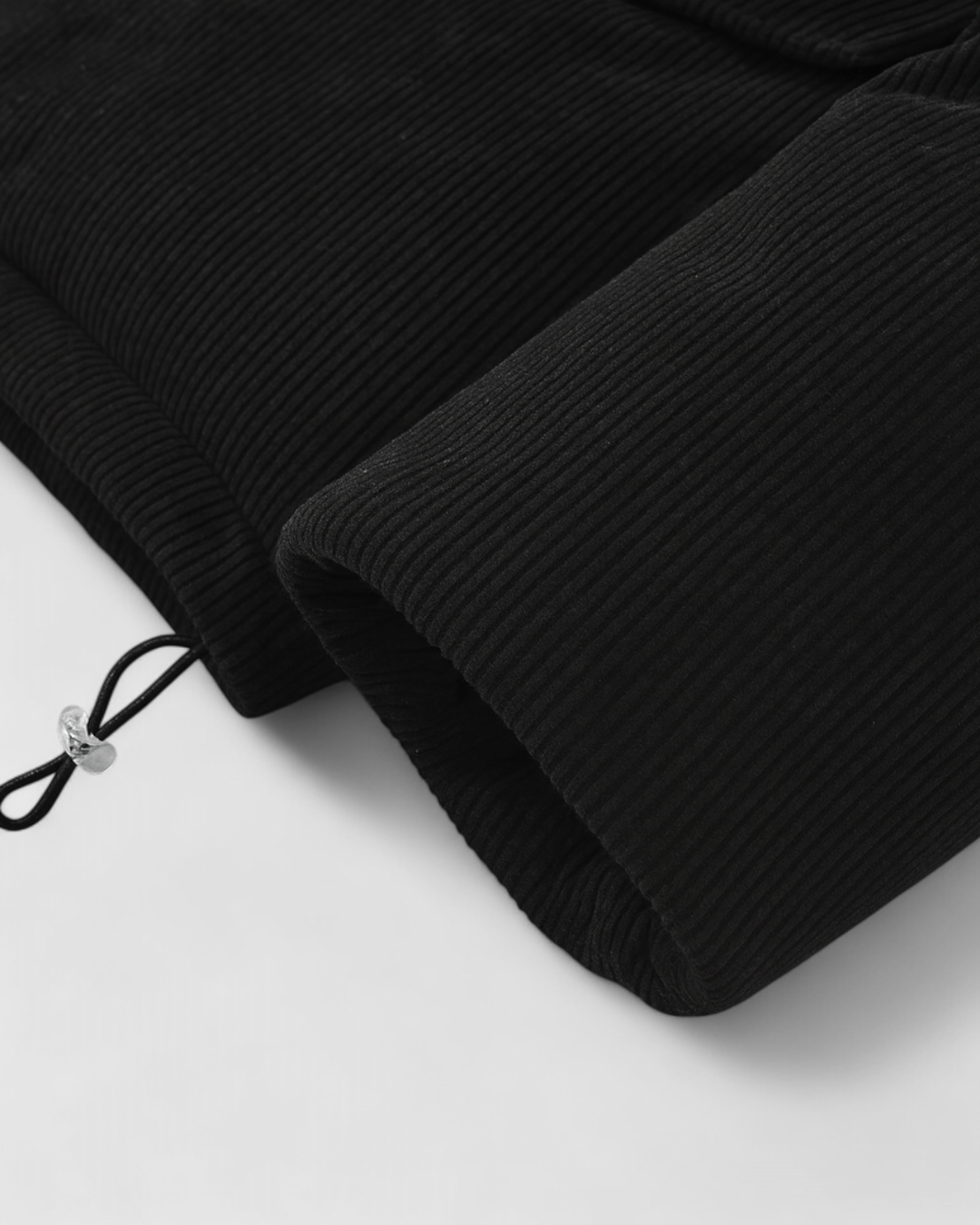 Chaqueta negro de hombre moderna de invierno