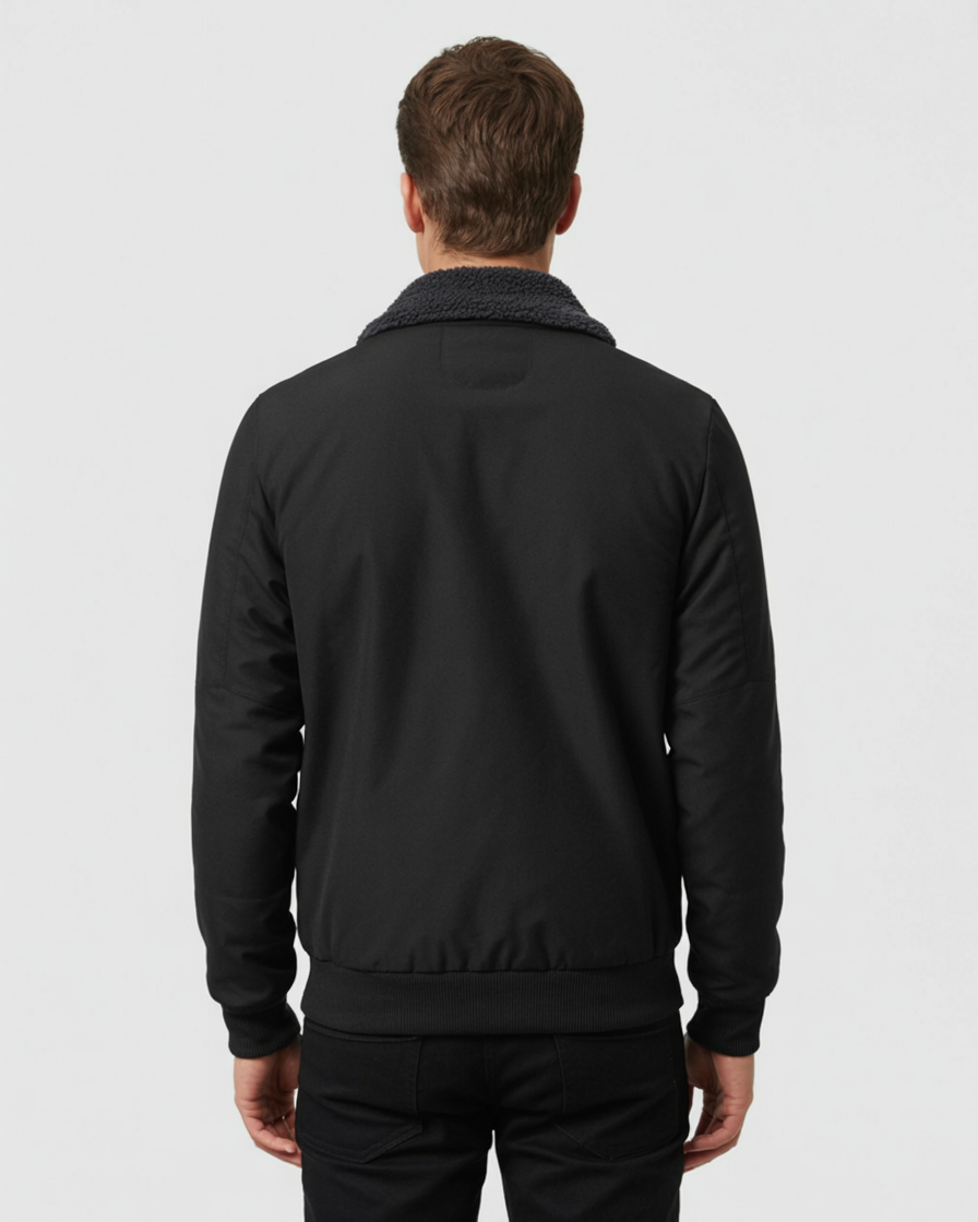 Chaqueta negro de hombre moderno de invierno