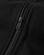 Chaqueta negro de hombre moderno de invierno