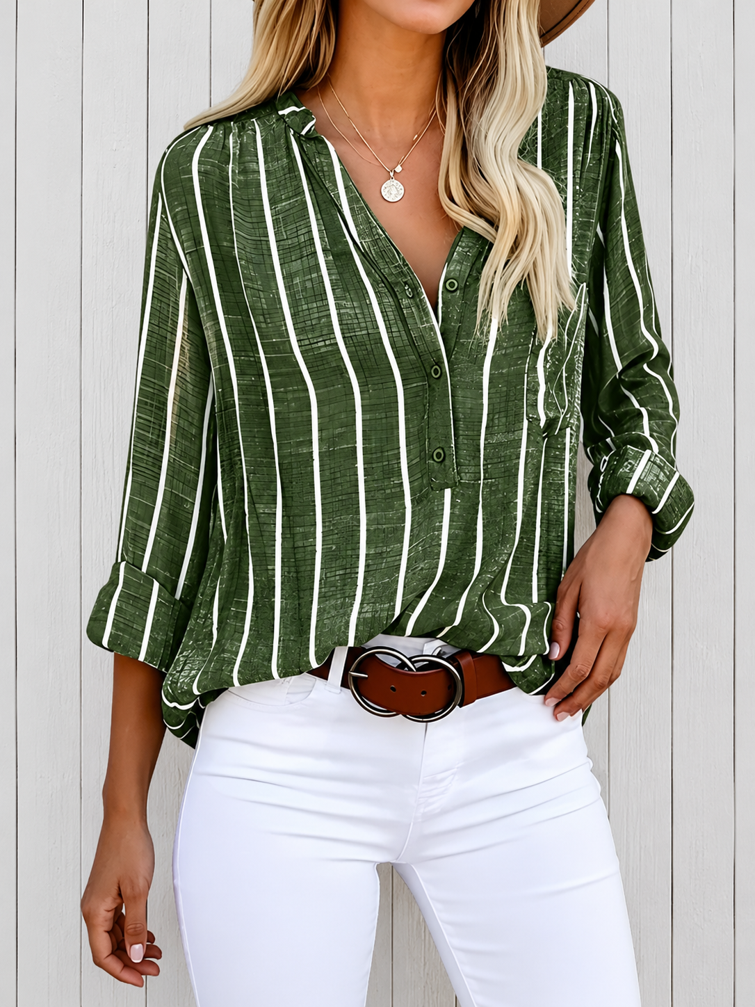 Clothing > Blouses : Lilac™ | Stylish striped blouse in Green van DUUWE