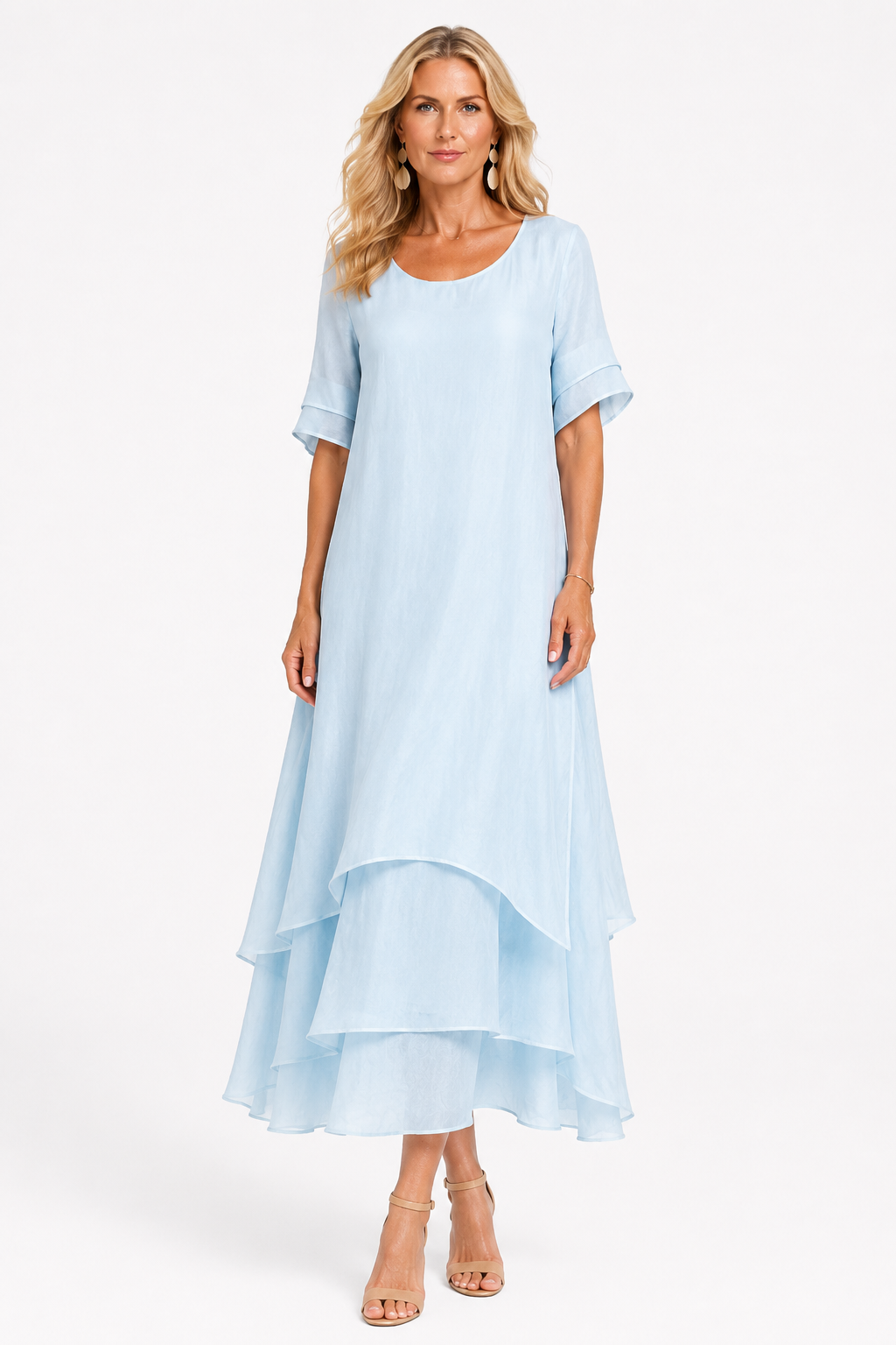 Dresses : Elegant Women's Dress - Flowing Fit, Timeless Style & Comfort in Blue van DUUWE